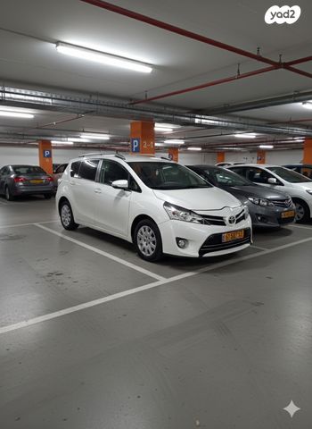 מודעת רכב טויוטה ורסו