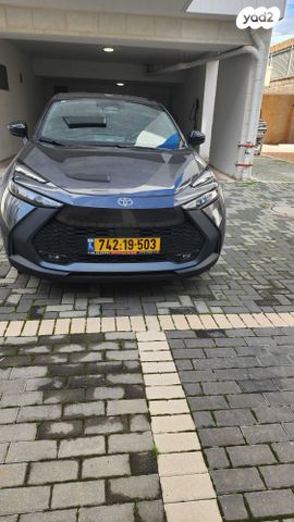 מודעת רכב טויוטה C-HR