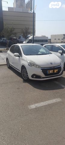 מודעת רכב פיג'ו 208