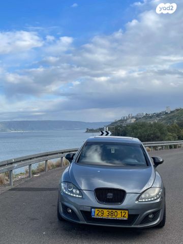 מודעת רכב סיאט לאון