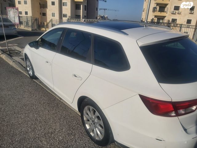 מודעת רכב סיאט לאון