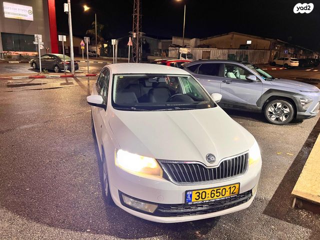 מודעת רכב סקודה ראפיד