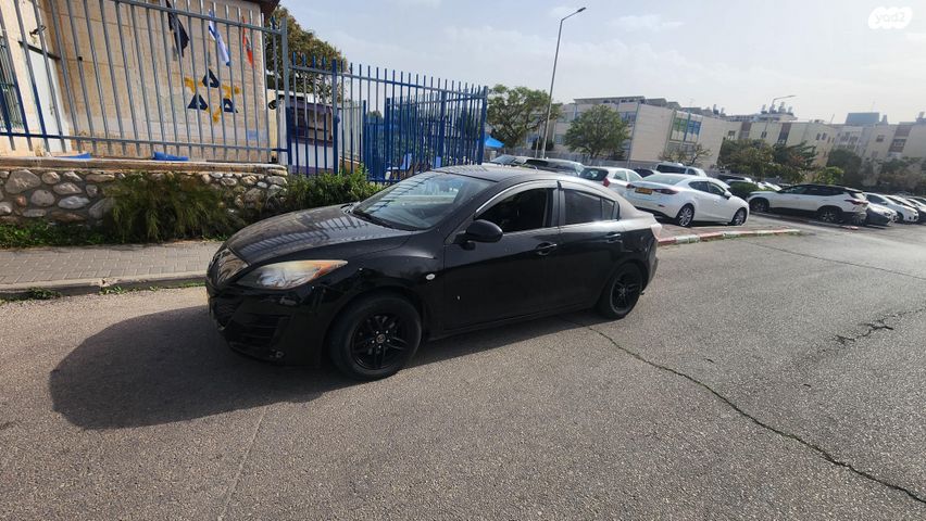 מודעת רכב מאזדה 3