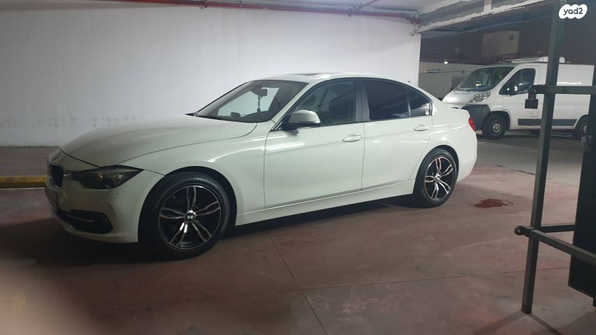 מודעת רכב ב מ וו סדרה 3