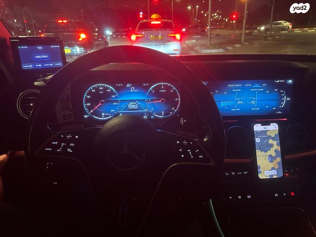 מודעת רכב מרצדס-בנץ E-class