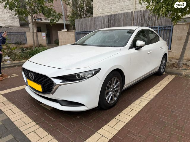 מודעת רכב מאזדה 3