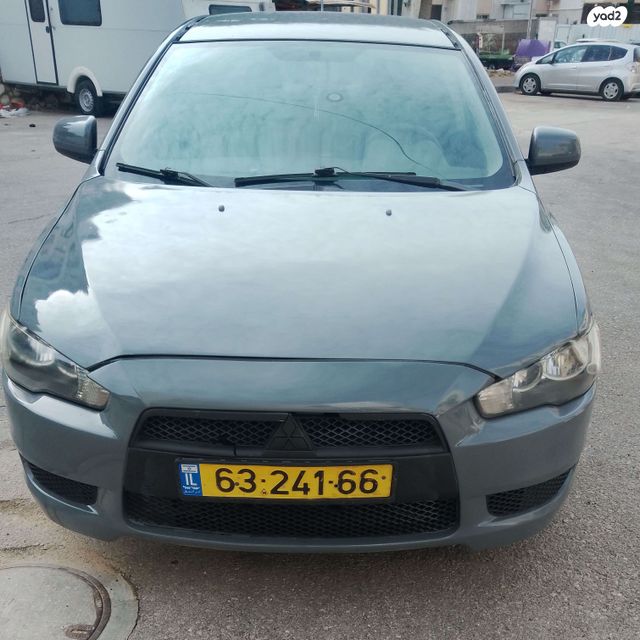 מודעת רכב מיצובישי לנסר