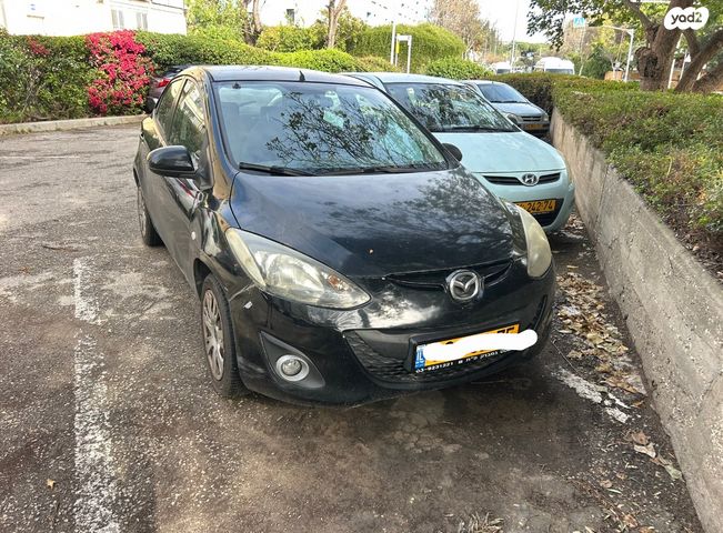 מודעת רכב מאזדה 2