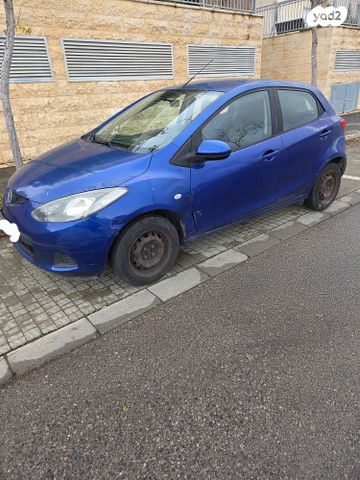 מודעת רכב מאזדה 2