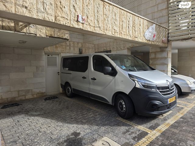 מודעת רכב רנו טראפיק