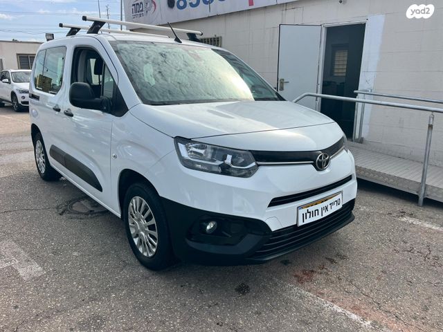 מודעת רכב טויוטה פרואייס סיטי 2