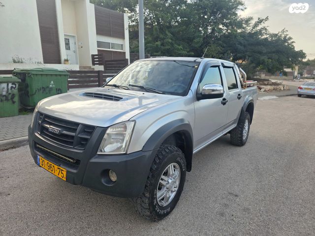 מודעת רכב איסוזו די-מקס