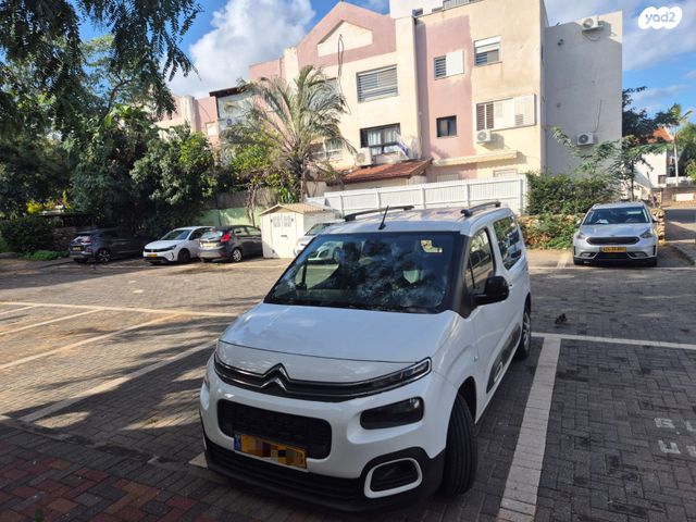 מודעת רכב סיטרואן ברלינגו