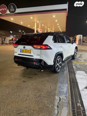 מודעת רכב טויוטה RAV4