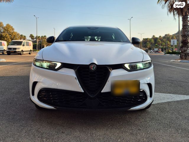 מודעת רכב אלפא רומיאו טונלה