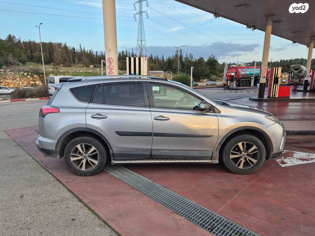מודעת רכב טויוטה RAV4