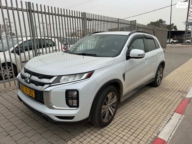 מודעת רכב מיצובישי ASX