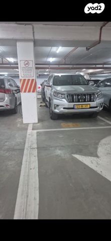 מודעת רכב טויוטה לנד קרוזר