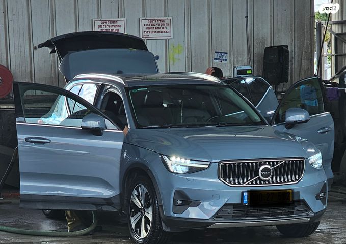 מודעת רכב וולוו XC40