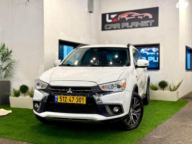 מודעת רכב מיצובישי ASX