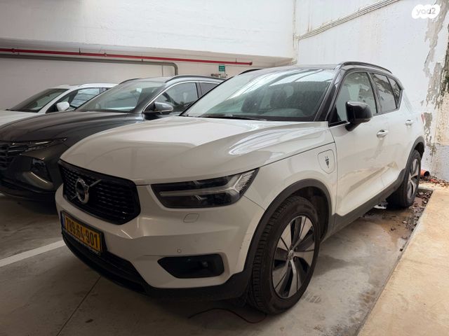 מודעת רכב וולוו XC40