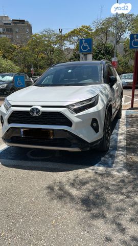 מודעת רכב טויוטה RAV4