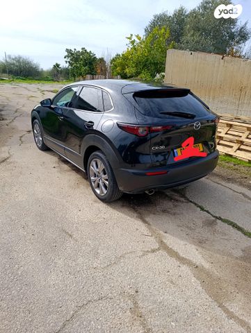 מודעת רכב מאזדה CX-30
