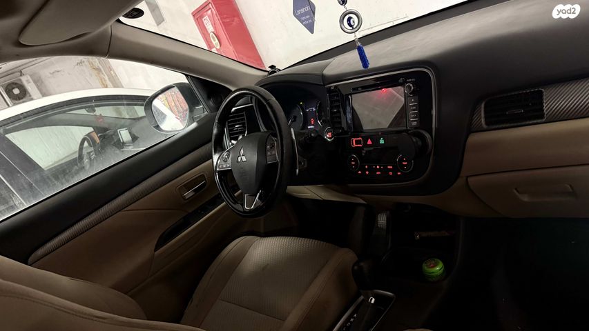 מודעת רכב מיצובישי אאוטלנדר