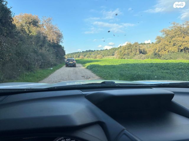 מודעת רכב סובארו פורסטר