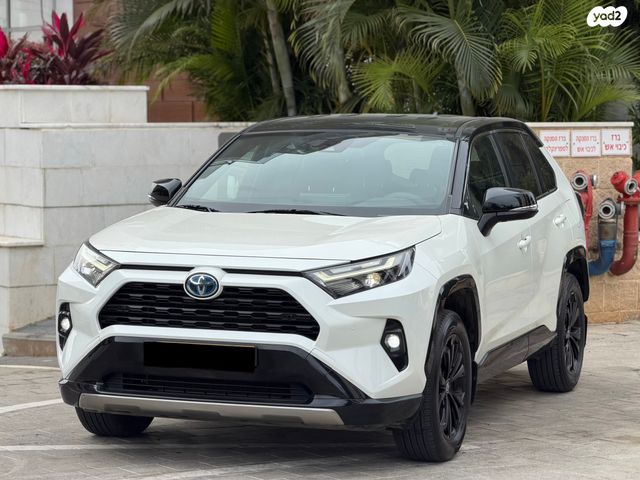 מודעת רכב טויוטה RAV4