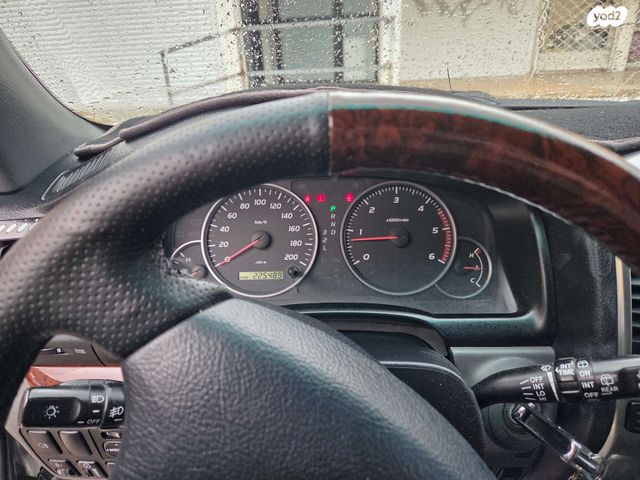 מודעת רכב טויוטה לנד קרוזר