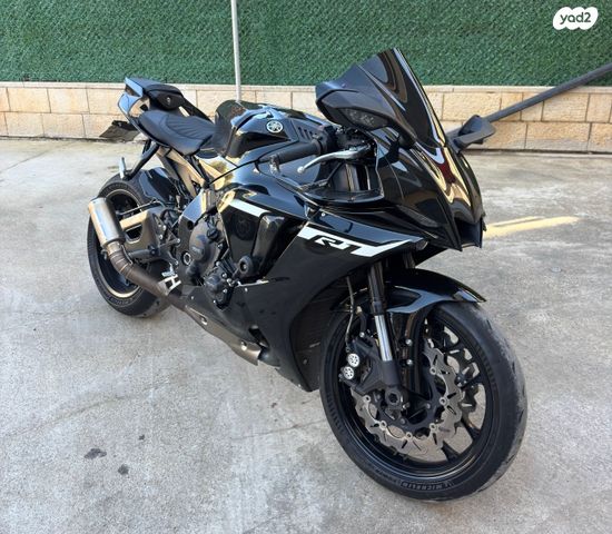 מודעת רכב ימאהה YZF-R1