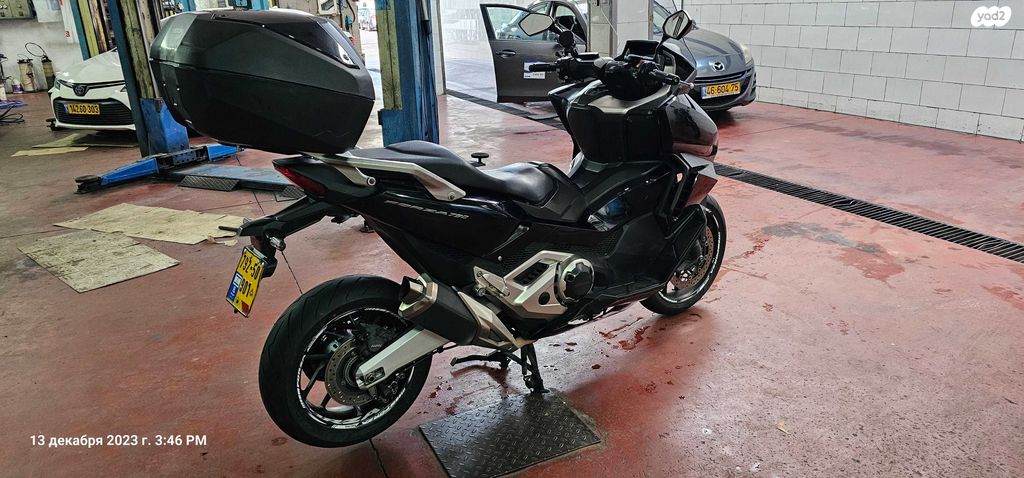 מודעת רכב הונדה פורזה 750