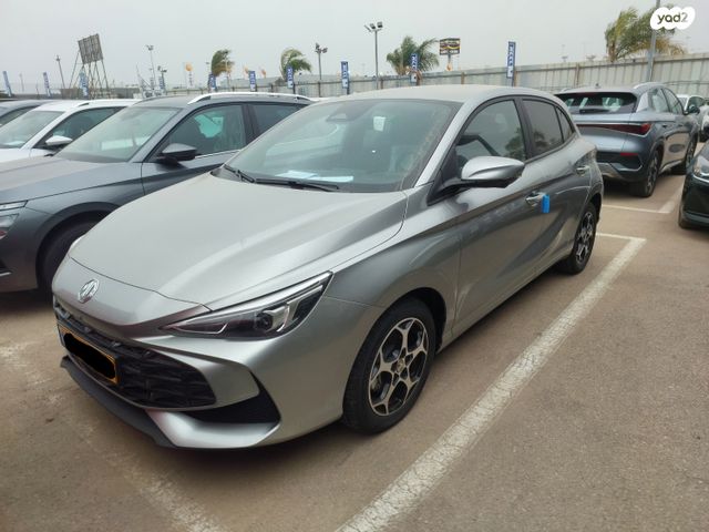 מודעת רכב אם ג'י MG3