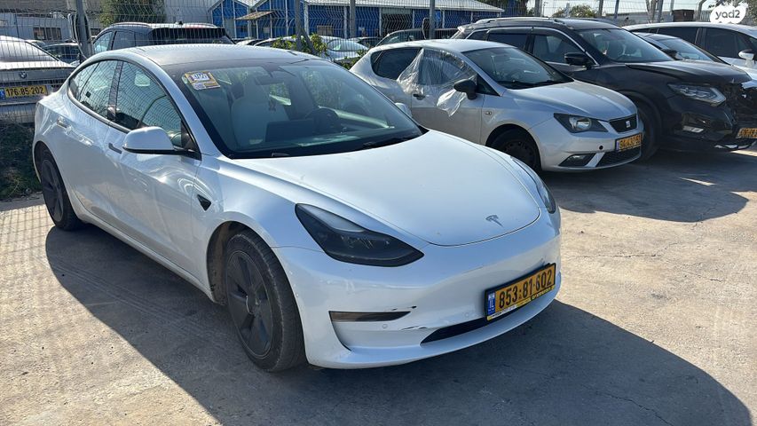 מודעת רכב טסלה מודל 3