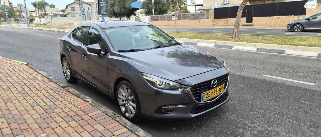 מודעת רכב מאזדה 3 2