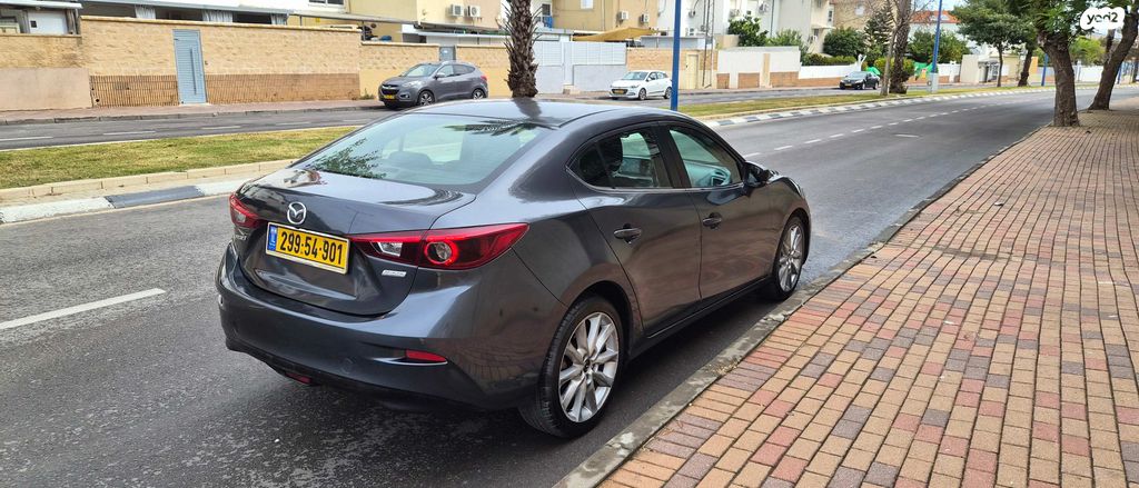 מודעת רכב מאזדה 3 1