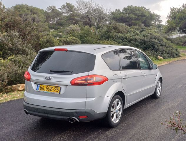 מודעת רכב פורד S-מקס