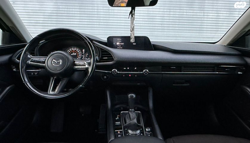 מודעת רכב מאזדה 3