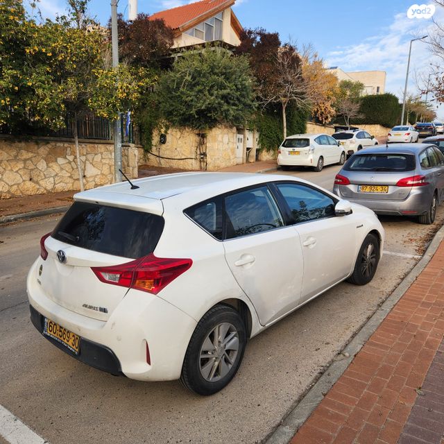 מודעת רכב טויוטה אוריס