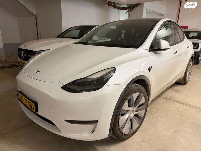 מודעת רכב טסלה מודל Y