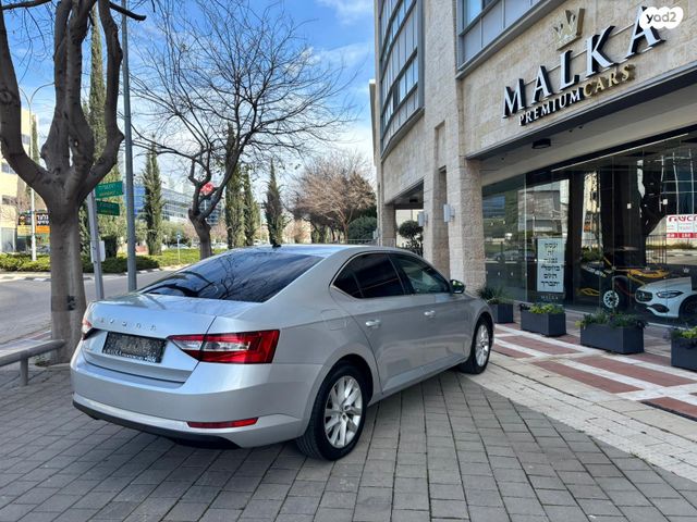 מודעת רכב סקודה סופרב 2