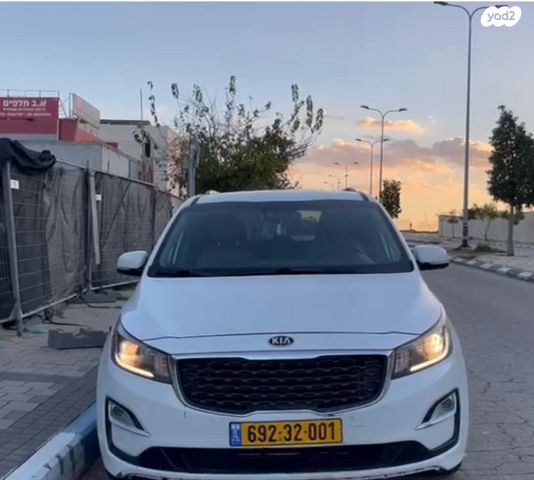 מודעת רכב קיה קרניבל