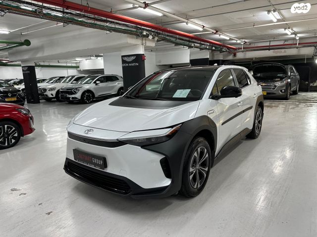 מודעת רכב טויוטה bZ4X