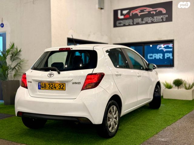 מודעת רכב טויוטה יאריס 2