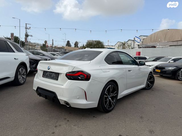 מודעת רכב ב מ וו סדרה 2