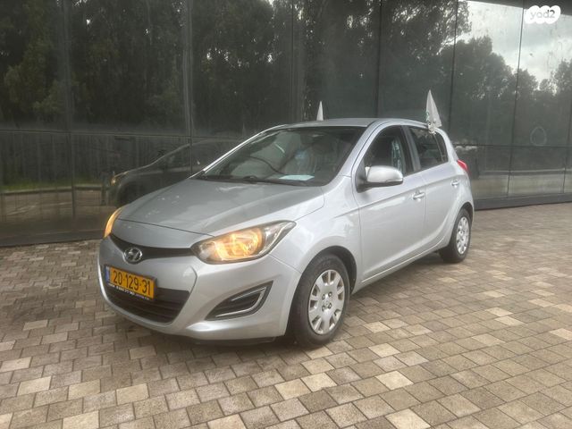 מודעת רכב יונדאי i20
