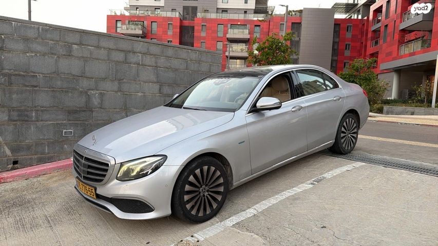 מודעת רכב מרצדס-בנץ E-class