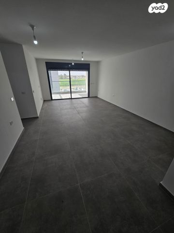 הרב מרדכי אליהו 21