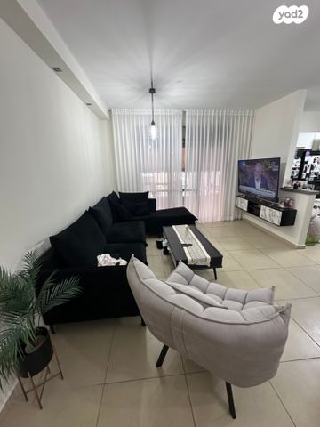 מנחם רצון 30